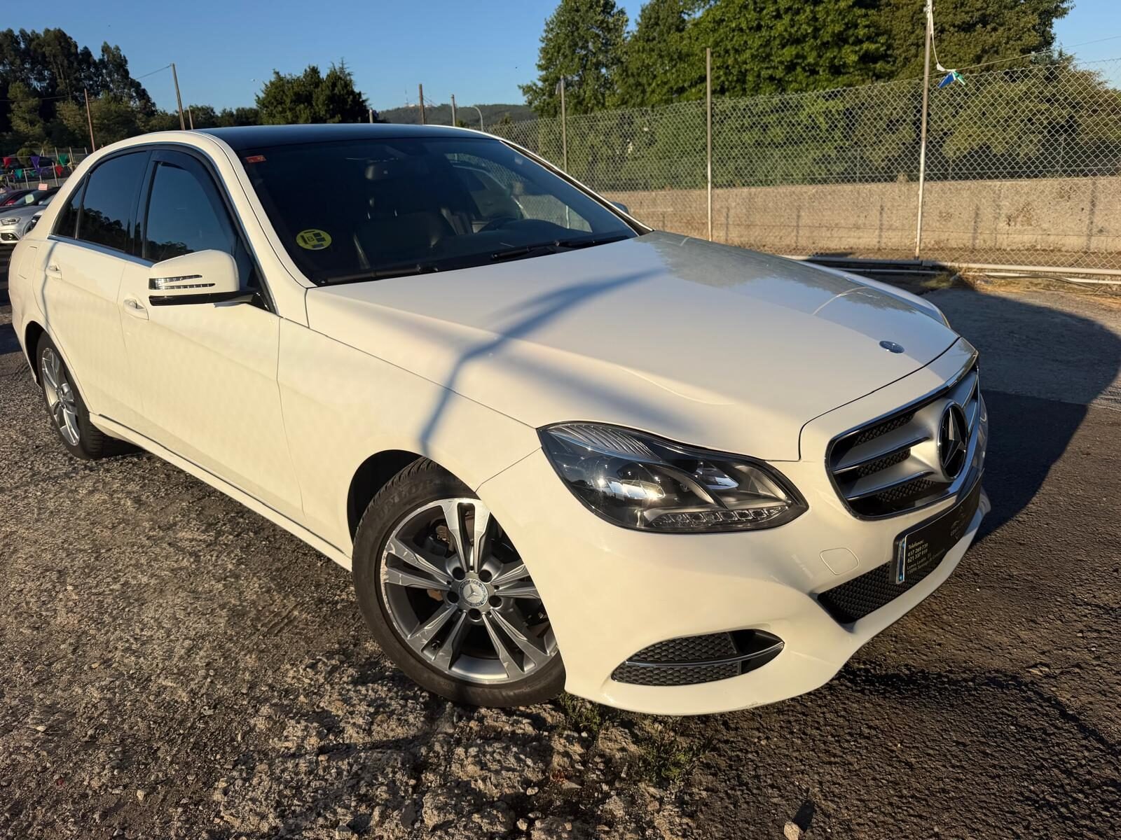 MERCEDES-BENZ E 220