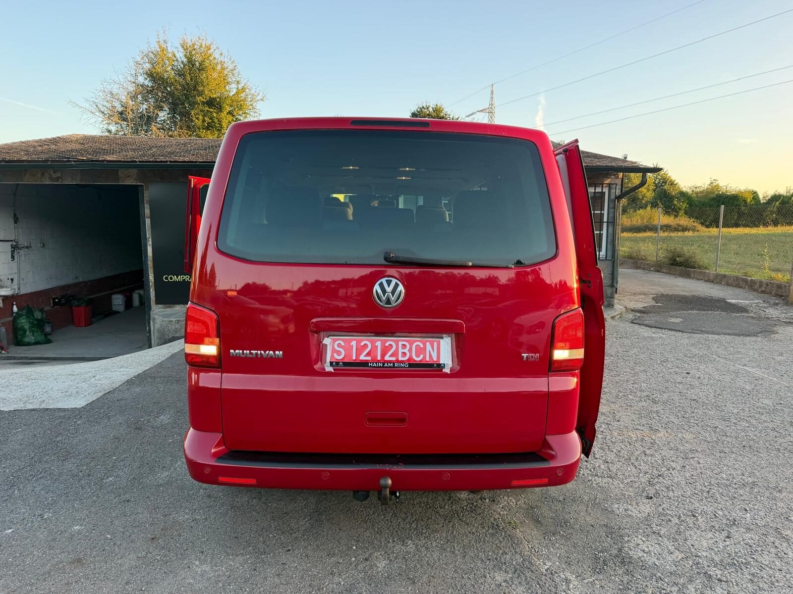 VOLKSWAGEN MULTIVAN 2.0 TDI 