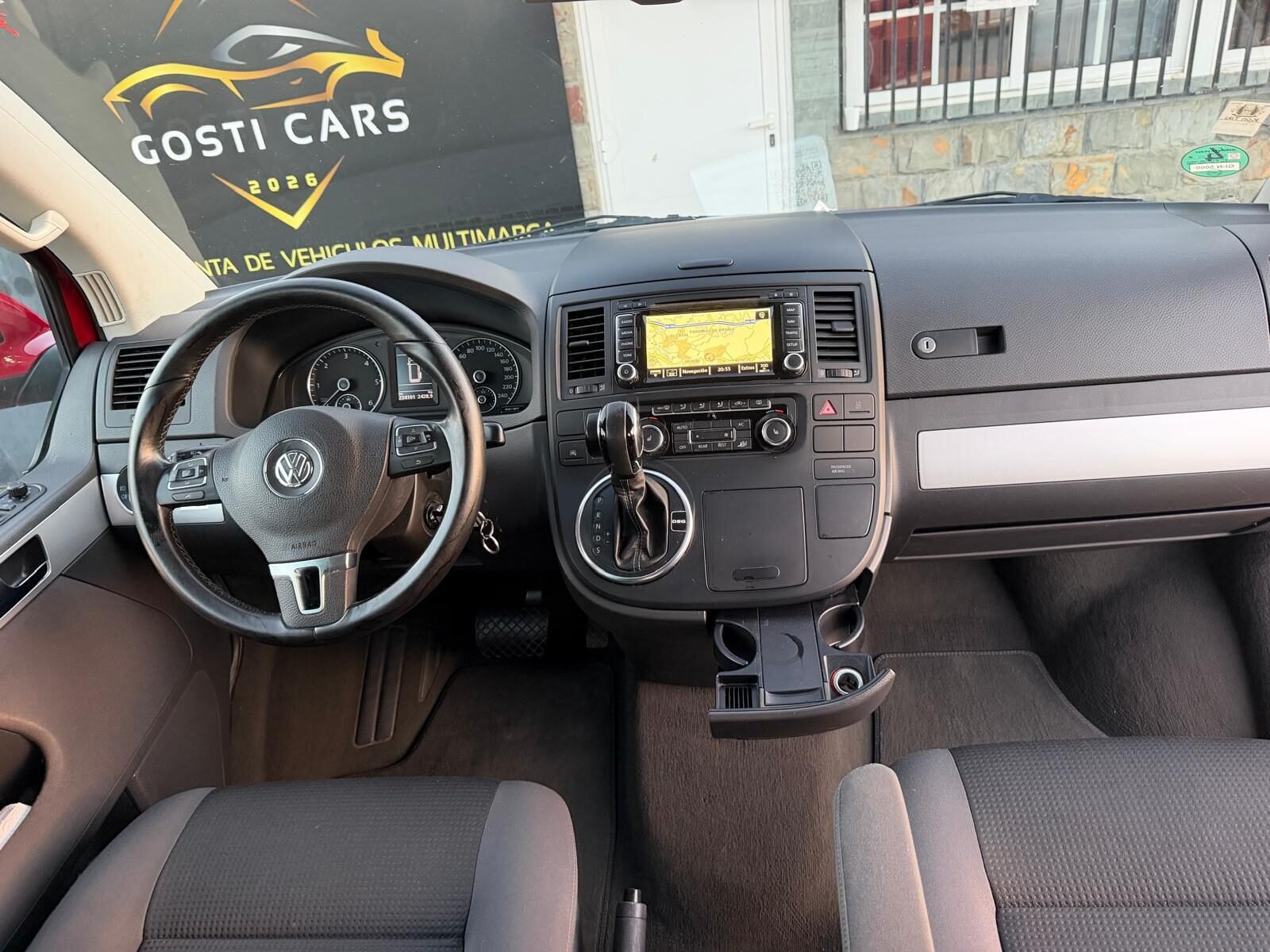VOLKSWAGEN MULTIVAN 2.0 TDI 