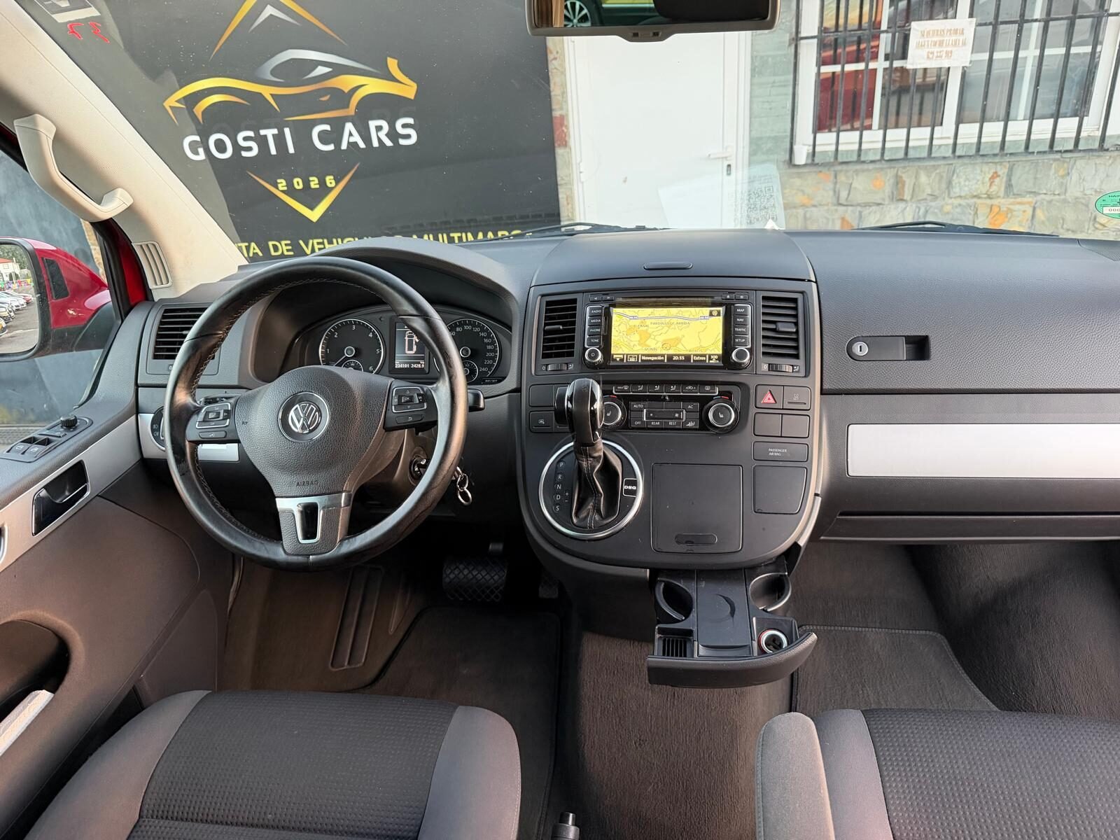 VOLKSWAGEN MULTIVAN 2.0 TDI 