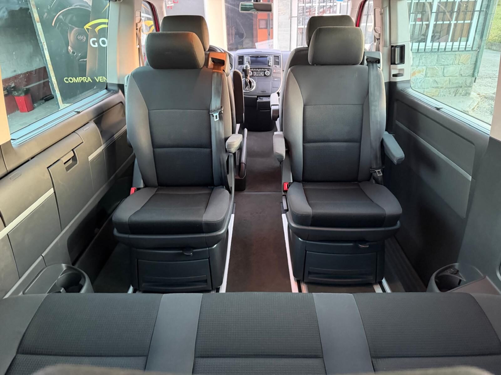 VOLKSWAGEN MULTIVAN 2.0 TDI 