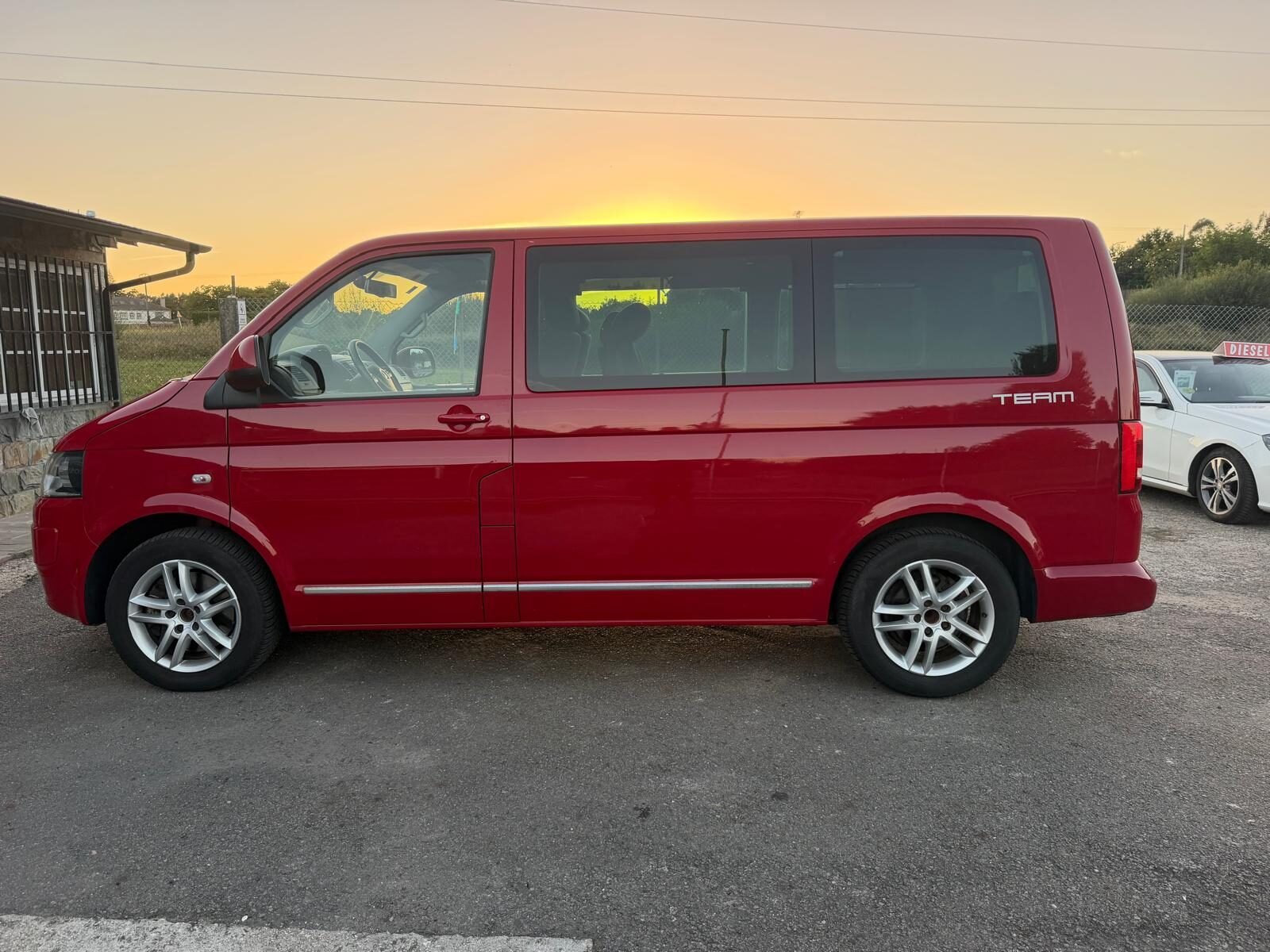 VOLKSWAGEN MULTIVAN 2.0 TDI 