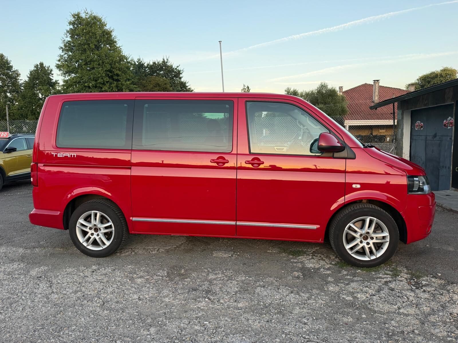 VOLKSWAGEN MULTIVAN 2.0 TDI 
