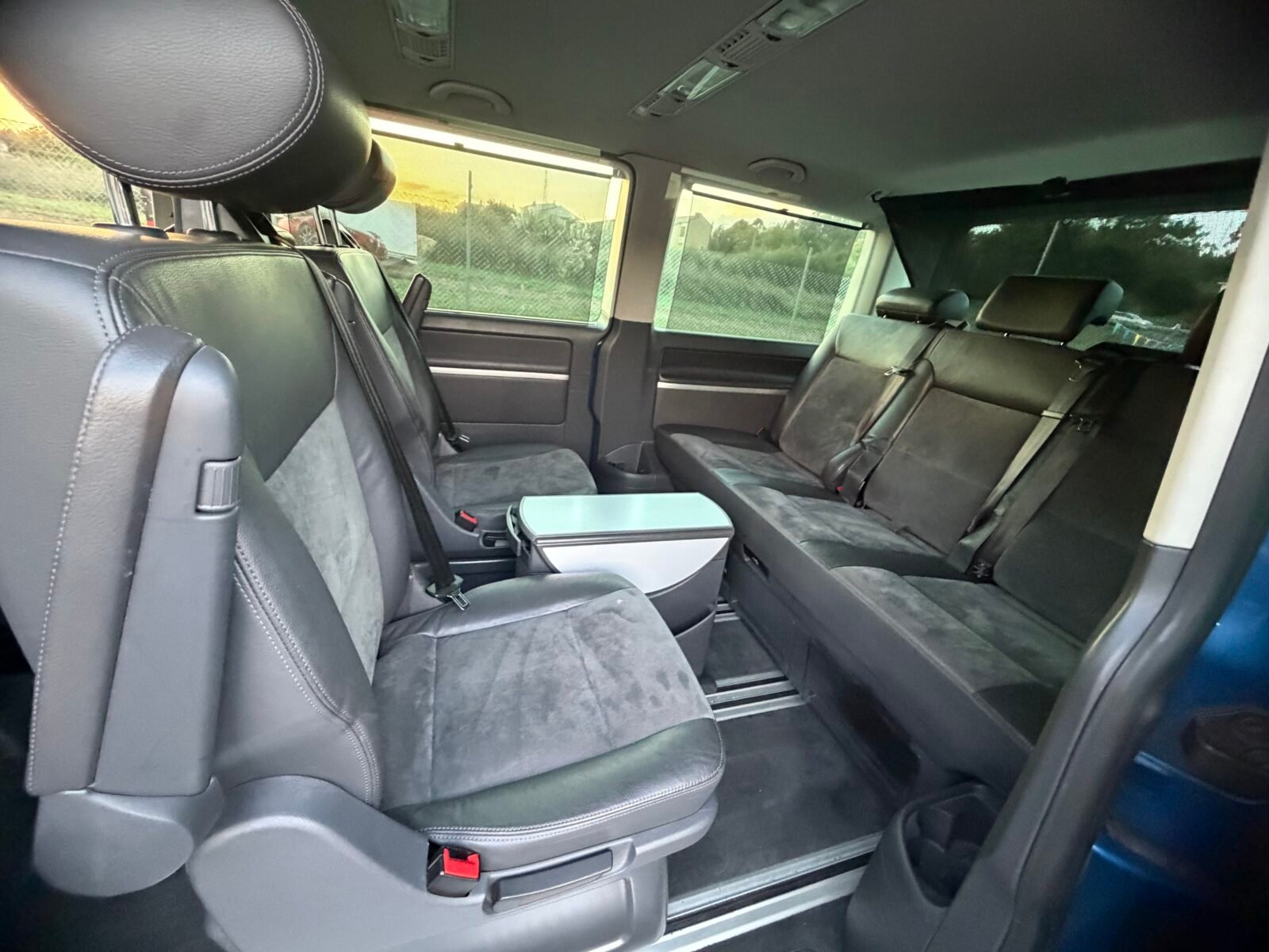 VOLKSWAGEN MULTIVAN 2.0TDI