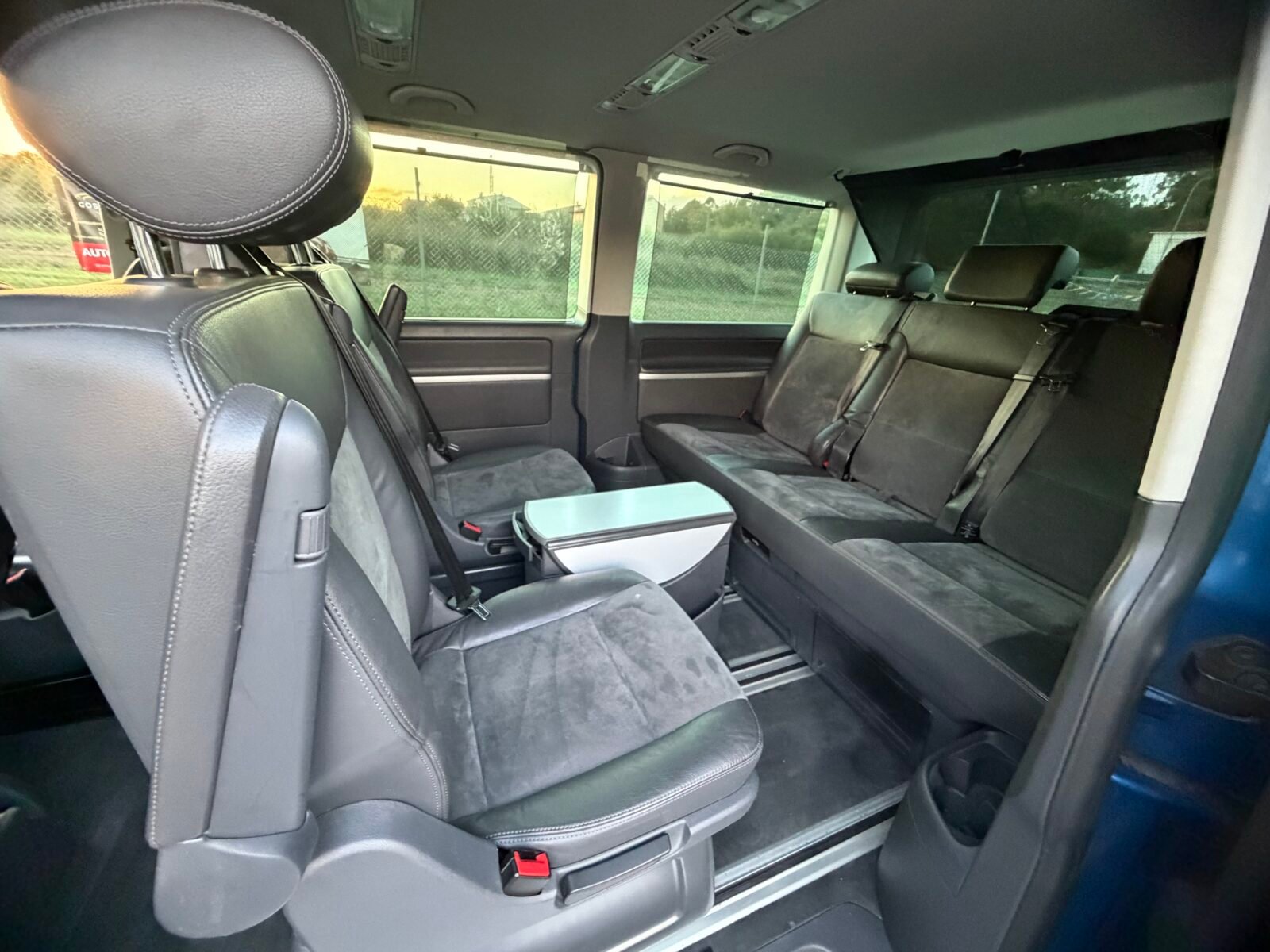 VOLKSWAGEN MULTIVAN 2.0TDI
