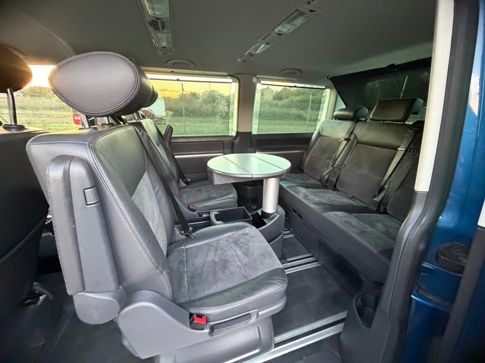 VOLKSWAGEN MULTIVAN 2.0TDI