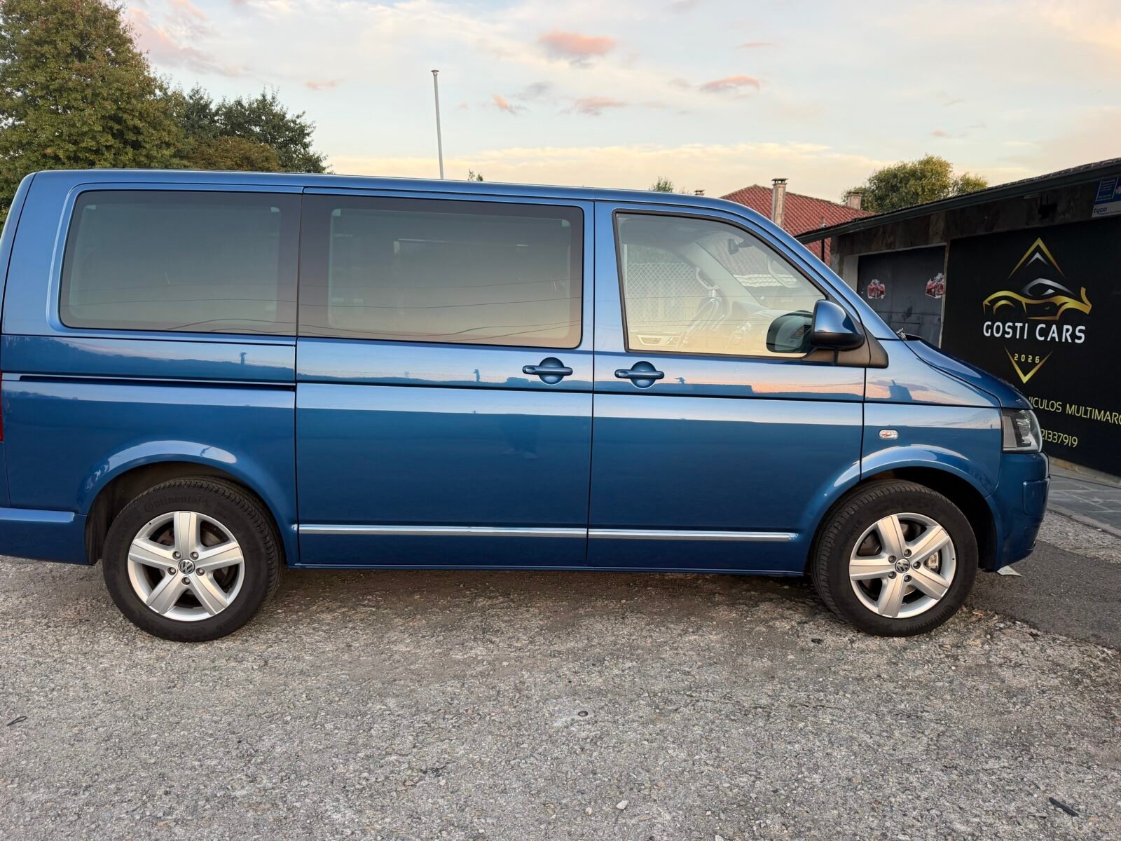 VOLKSWAGEN MULTIVAN 2.0TDI