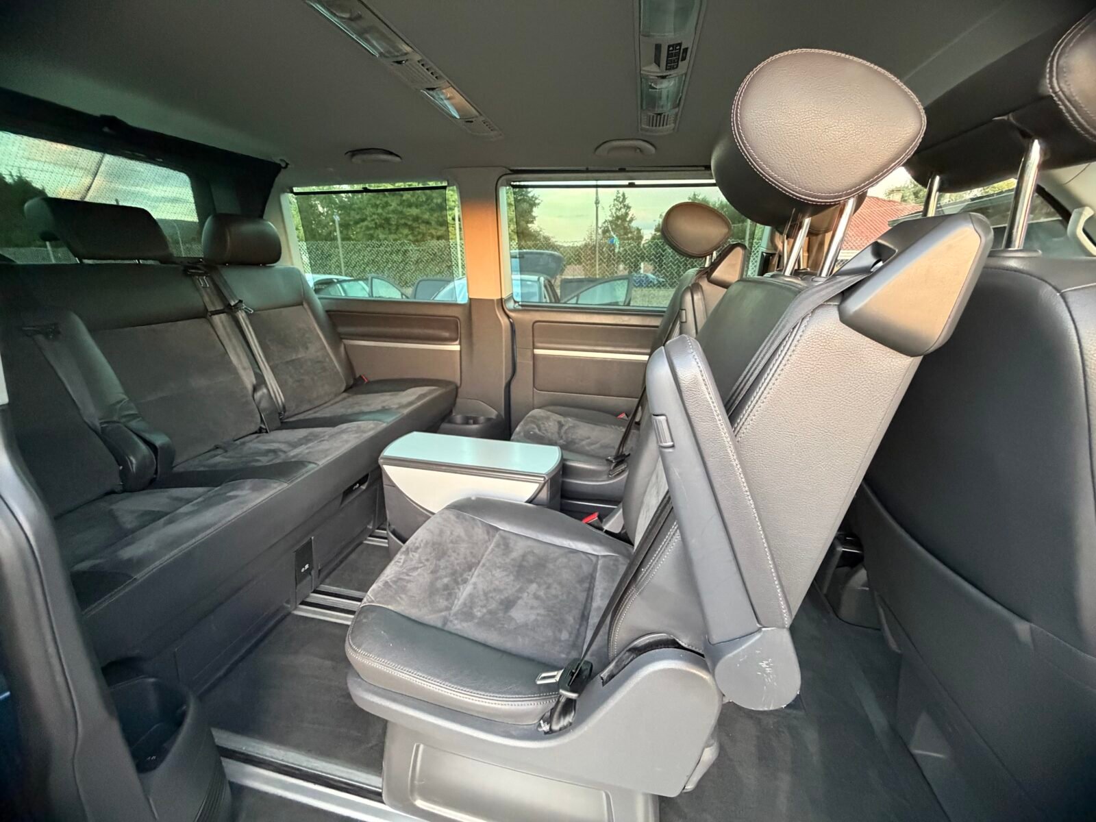 VOLKSWAGEN MULTIVAN 2.0TDI