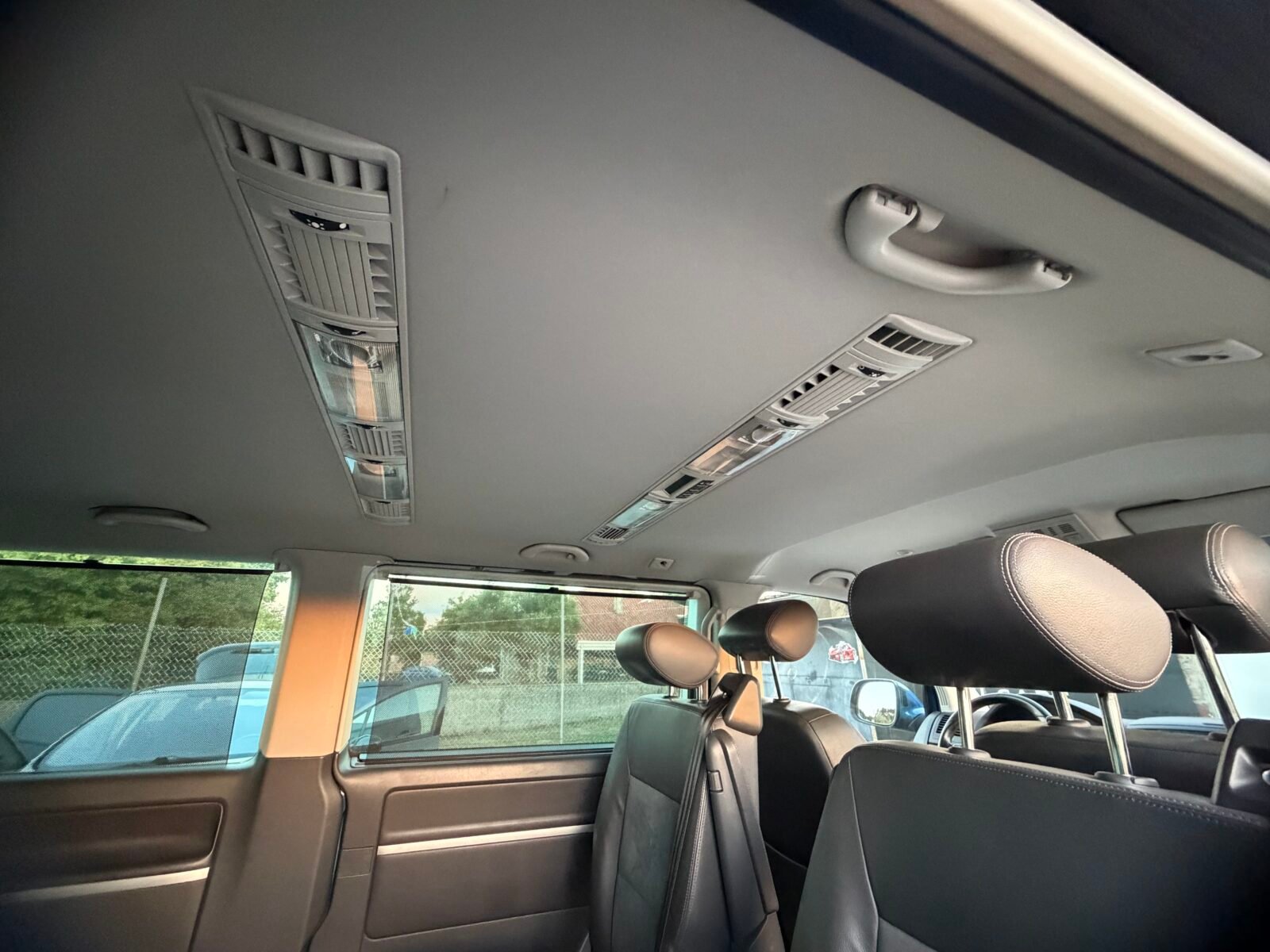 VOLKSWAGEN MULTIVAN 2.0TDI