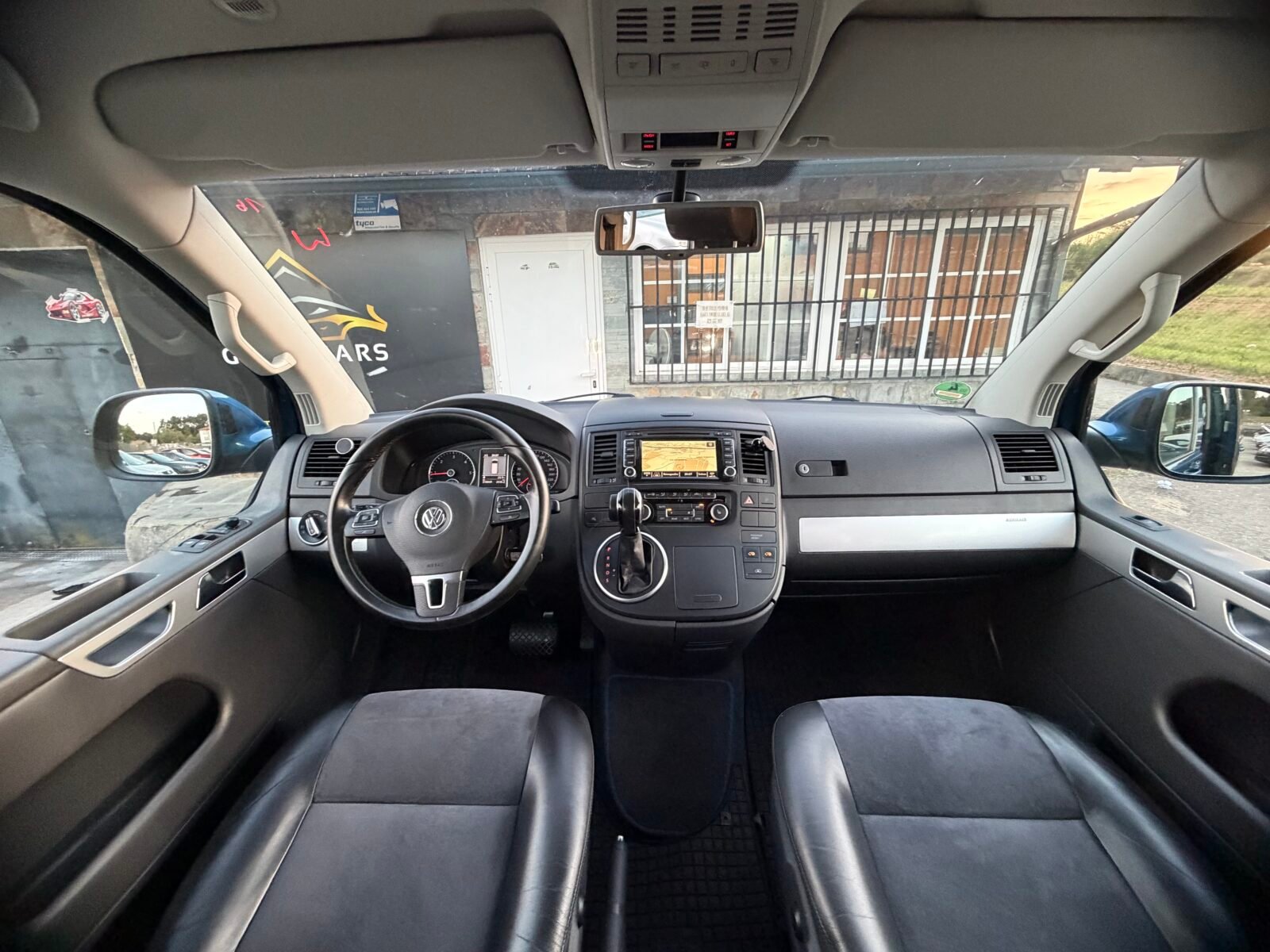 VOLKSWAGEN MULTIVAN 2.0TDI