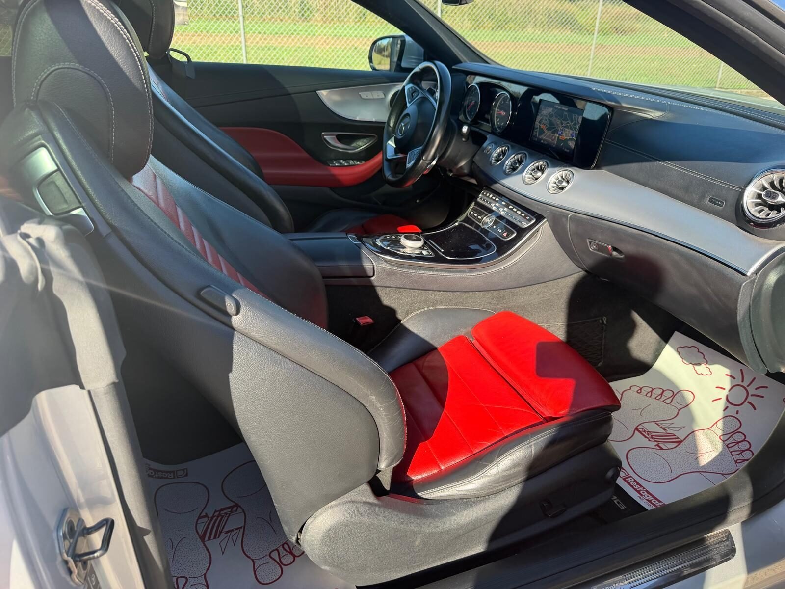 MERCEDES-BENZ E-class 220D AMG LINE