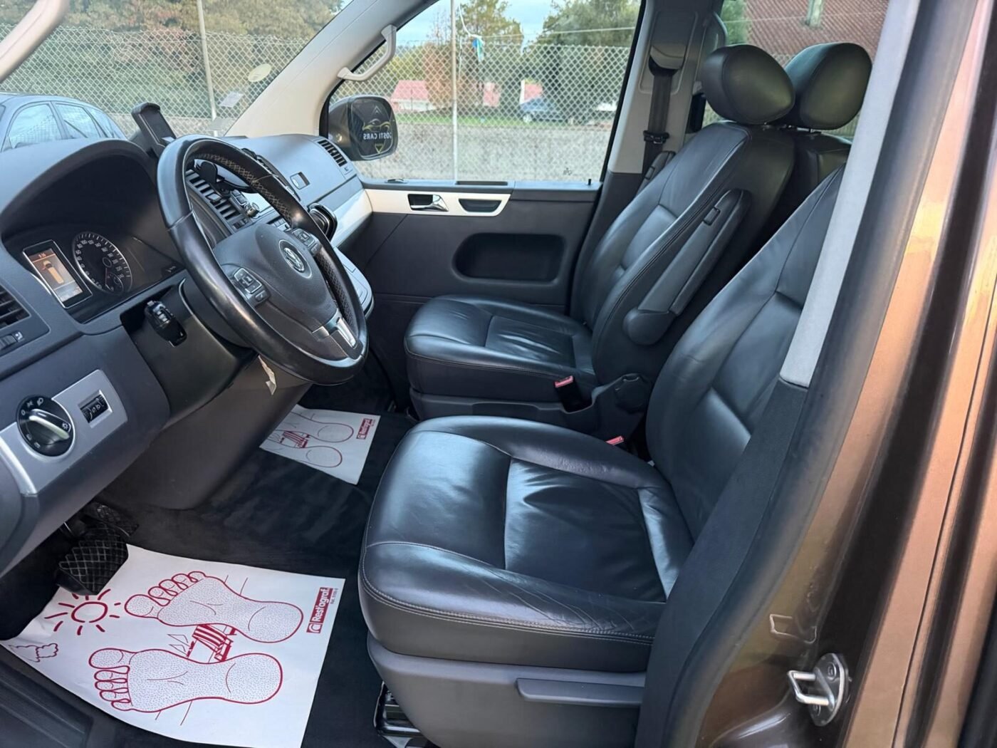 VOLKSWAGEN T5 MULTIVAN 2.0 TDI